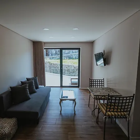 Quinta Da Nascente Апартаменты